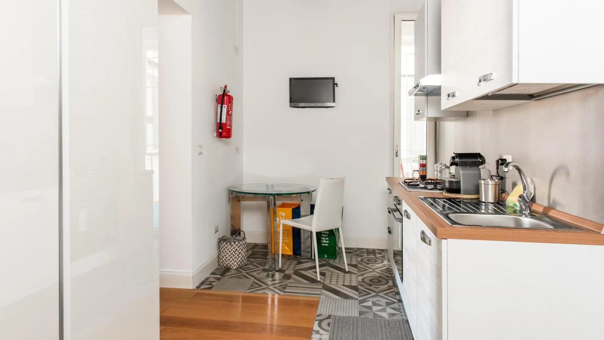Heart Of Naples By Dimorra Apartment